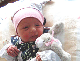 Julia Amina Meuser aus Bad Frankenhausen, geboren am 03.02.2026 mit 2690 g und 48 cm. Foto: Station/privat