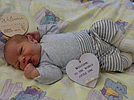 Raphael Benedict geboren am 09.10.2025 um 17:35 Uhr mit 3750 g. Foto: Station/privat