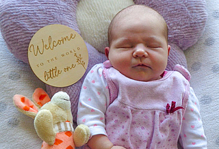 Amalia geboren am 25.05.2026 mit 3680 g und 51 cm. Foto: Station/privat