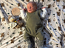Arthur geboren am 03.12.2025 mit 3520g und 52 cm. Foto: Station/privat