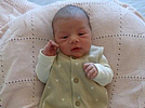 Leni Keith aus Greußen, geboren am 06.08.2025 um 23:17 Uhr mit 3990 g und 54 cm. Foto: Station/privat
