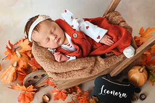 Leonora Albrecht aus Güstrow, geb. am 31.10.24 um 16.42 Uhr, 53 cm, 3540g. Foto: Nicole Voss