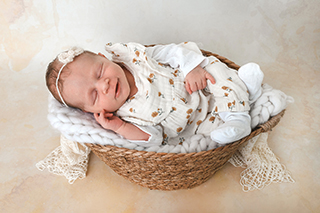 Lotte Voß aus Tarnow, geb. am 31.07.2025 um 19.48 Uhr, 51 cm, 3405 g. Foto: Nicole Voss