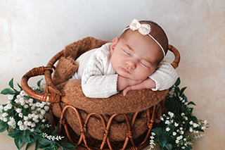 Elisabeth Charlotte Boettcher aus Plau am See, geb. am 09.10.25 um 00.17 Uhr, 52 cm, 3450 g. Foto: Nicole Voss