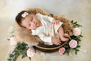 Milana Varenyk aus Güstrow, geb. am 03.04.2026 um 18.25 Uhr, 53 cm, 3600 g. Foto: Nicole Voss