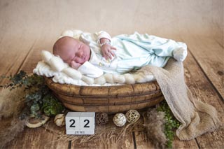 Lian Philipp, geboren am 22.06.2021. Eltern: Mandy und Frank Foto: Fotomomente - Jeanine Kiel