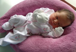 Almortada Mariam aus Sondershausen, geboren am 03.06.2025 mit 3100 g und 52 cm. Foto: Station/privat