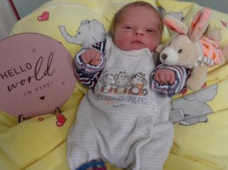 Maxim Jayden Drescher aus Ebeleben geboren am 19.10.2025 um 11:10 Uhr, mit 2670 g und 47 cm. Eltern: Denise Drescher und Marc Gutjahr. Foto: Station/privat